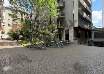 Edificio all\'aperto - Trilocale Via Cambiasi
14, Milano - foto 20