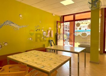 Sala da pranzo - Shop Viadana - photo 6