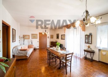 Sala da pranzo - Four-room apartment Via Gregorio Agnini
 
13, Carpi - photo 8
