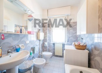 Bagno - Four-room apartment Via Gregorio Agnini
 
13, Carpi - photo 26