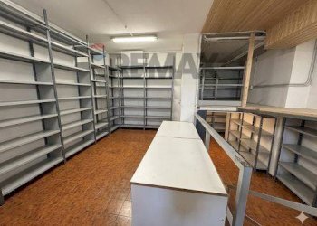 Dispensa di stoccaggio - Commercial Premises VIA MATTEOTTI
 
5, Trieste - photo 16