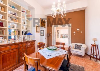 Sala da pranzo - Casa indipendente Via della Maestranza
 
116, Siracusa - foto 11