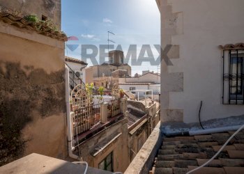 Edificio all\'aperto - Casa indipendente Via della Maestranza
 
116, Siracusa - foto 27