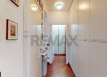 Hall / corridoio - Terraced Villa Via Cupa Dercole
 
8, Caserta - photo 45