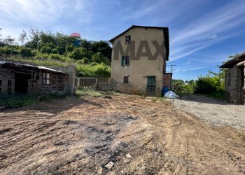 Casa all\'aperto - Rustic Via Torrello
 
SNC, Castelnuovo di Ceva - photo 6