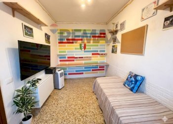 Camera / camera da letto - Three-room apartment Via San Mattia
 
15, Napoli - photo 6
