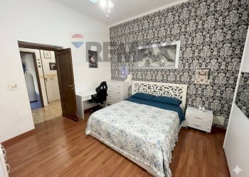 Camera / camera da letto - Three-room apartment Via San Mattia
 
15, Napoli - photo 14