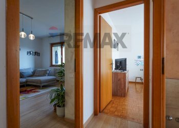 Hall / corridoio - Trilocale Bergamo - foto 9