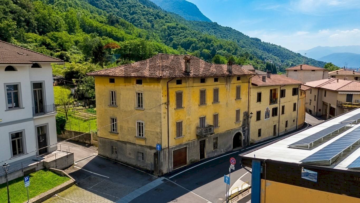 Edificio all\'aperto - Semi-detached house Via Don Stefano Gelmi
41, Pian Camuno - photo 2