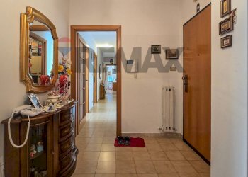 Hall / corridoio - Apartment Via Aldo Moro
 
70, Pescara - photo 15