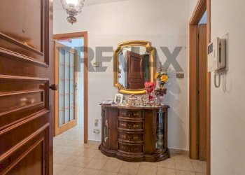 Hall / corridoio - Apartment Via Aldo Moro
 
70, Pescara - photo 16