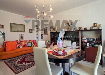 Sala da pranzo - Apartment Via Aldo Moro
 
70, Pescara - photo 19