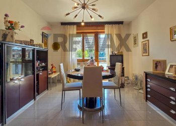 Sala da pranzo - Apartment Via Aldo Moro
 
70, Pescara - photo 22