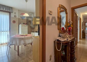 Hall / corridoio - Apartment Via Aldo Moro
 
70, Pescara - photo 25