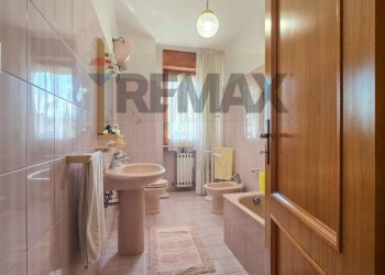 Bagno - Apartment Via Aldo Moro
 
70, Pescara - photo 46