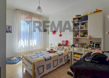 Camera / camera da letto - Apartment Via Aldo Moro
 
70, Pescara - photo 39