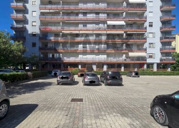 Edificio all\'aperto - Apartment Via Aldo Moro
 
70, Pescara - photo 4