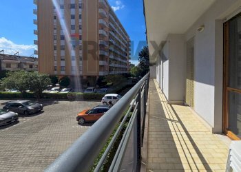 Balcone - Apartment Via Aldo Moro
 
70, Pescara - photo 24