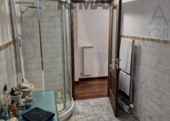 Bagno - Appartamento str. Farè
 
9/D, Novara - foto 4