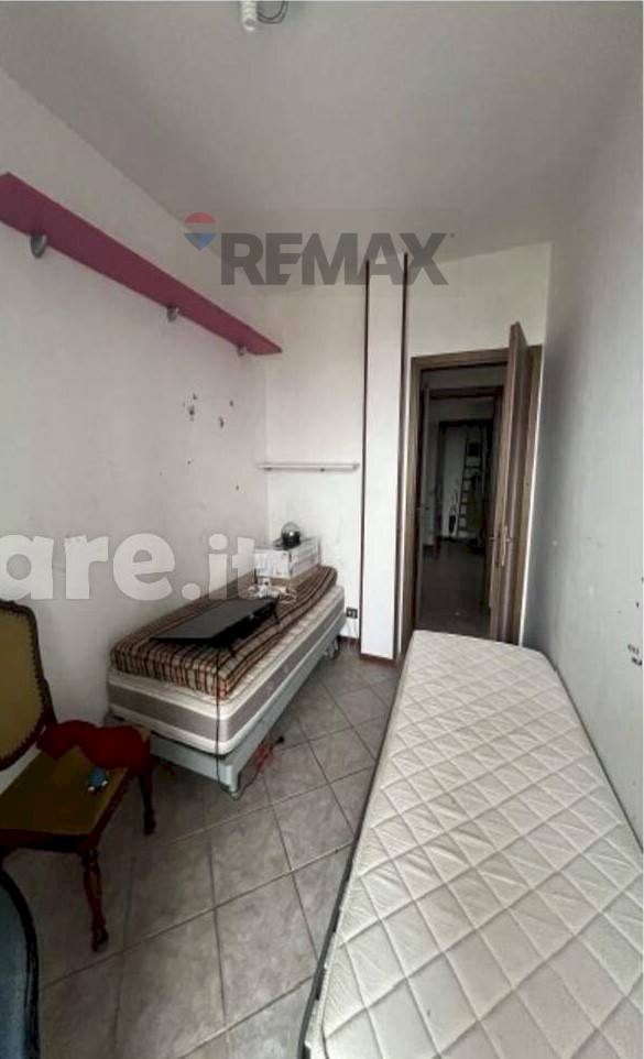Camera / camera da letto - Four-room apartment Via Mascagni
1, Cerano - photo 2