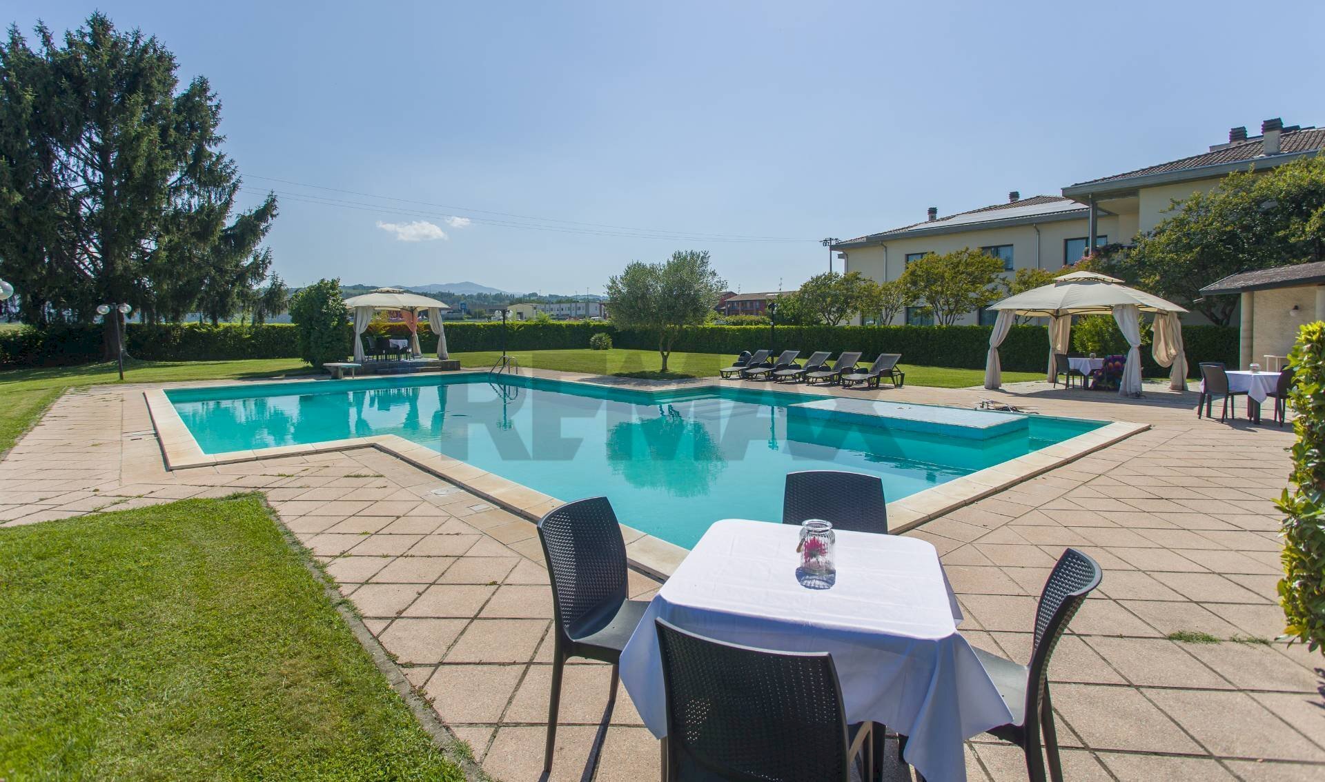 Piscina - Hotel Via Langhirano
44, Langhirano - photo 2