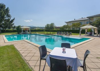 Piscina - Hotel Via Langhirano
44, Langhirano - photo 2