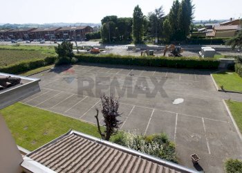 Edificio all\'aperto - Hotel Via Langhirano
44, Langhirano - photo 32