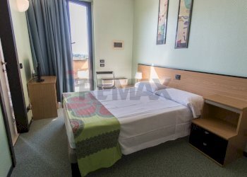 Camera / camera da letto - Hotel via langhirano
44, Langhirano - photo 10