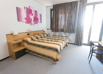 Camera / camera da letto - Hotel via langhirano
44, Langhirano - photo 20