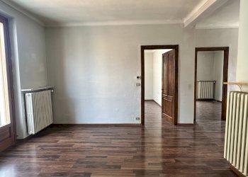 zona giorno - Four-room apartment Via Quadrone, Mondovì - photo 5