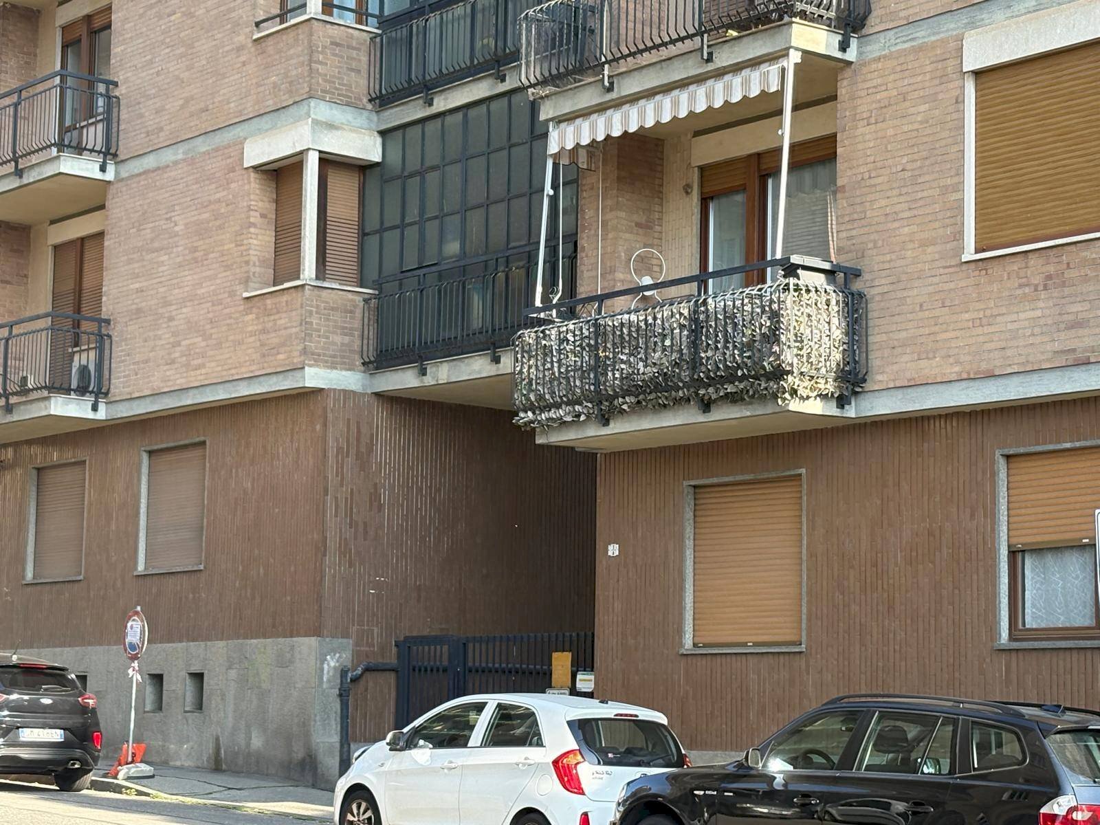 Foto 2 - Box VIA UNITA' D'ITALIA
 
1, Rivoli - foto 2