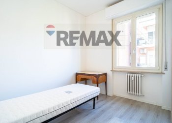 Camera / camera da letto - Terreno non edificabile via Pomponio Torelli
 
35, Parma - foto 8