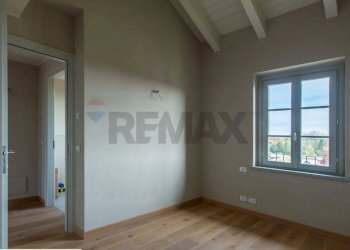 Disimpegno - Three-room apartment Via Sant'Isidoro
 
1, Bogogno - photo 19