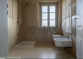 Bagno - Three-room apartment Via Sant'Isidoro
 
1, Bogogno - photo 21
