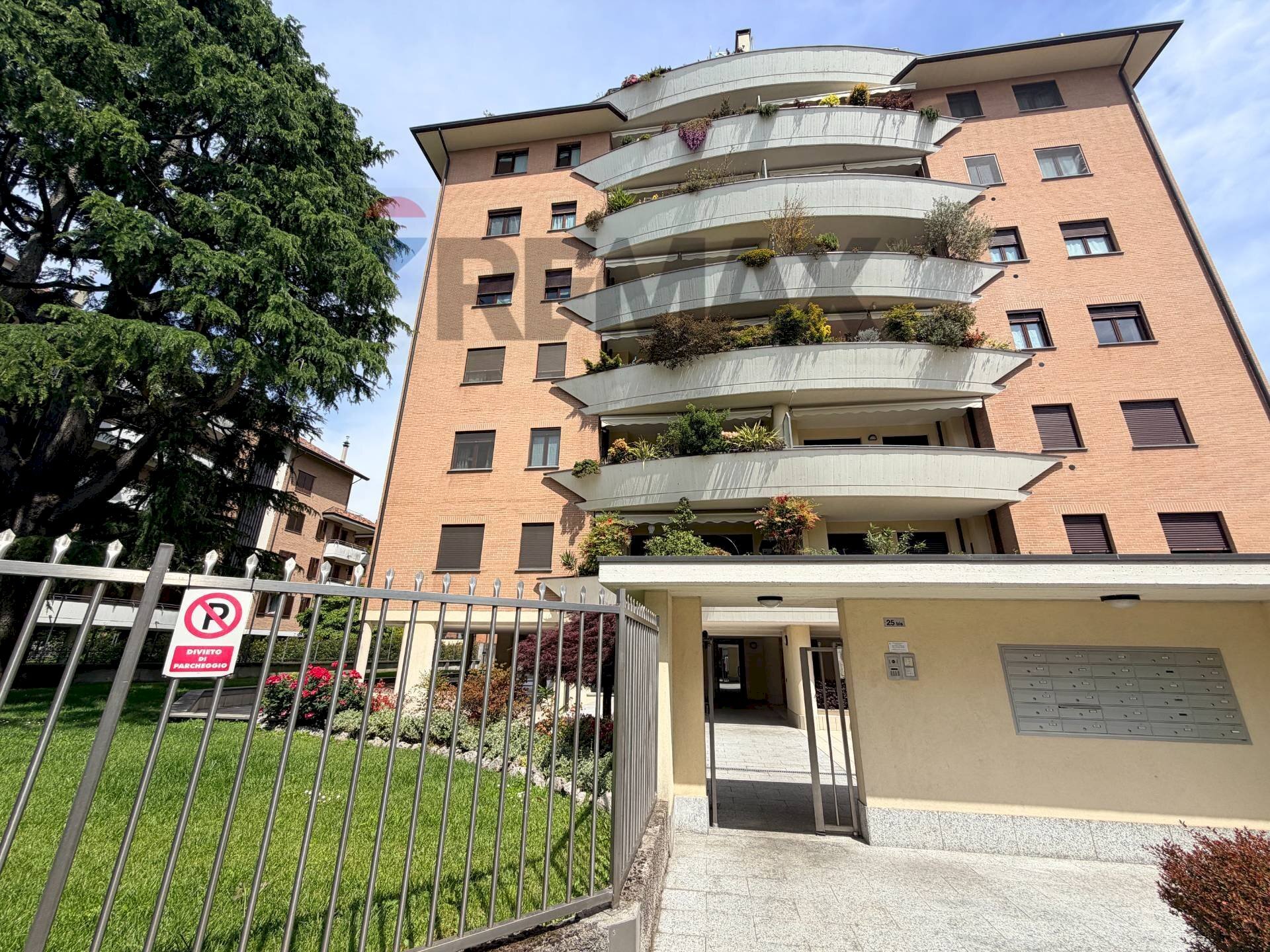 Edificio all\'aperto - Box Via Ponzella
 
25/bis, Busto Arsizio - foto 1
