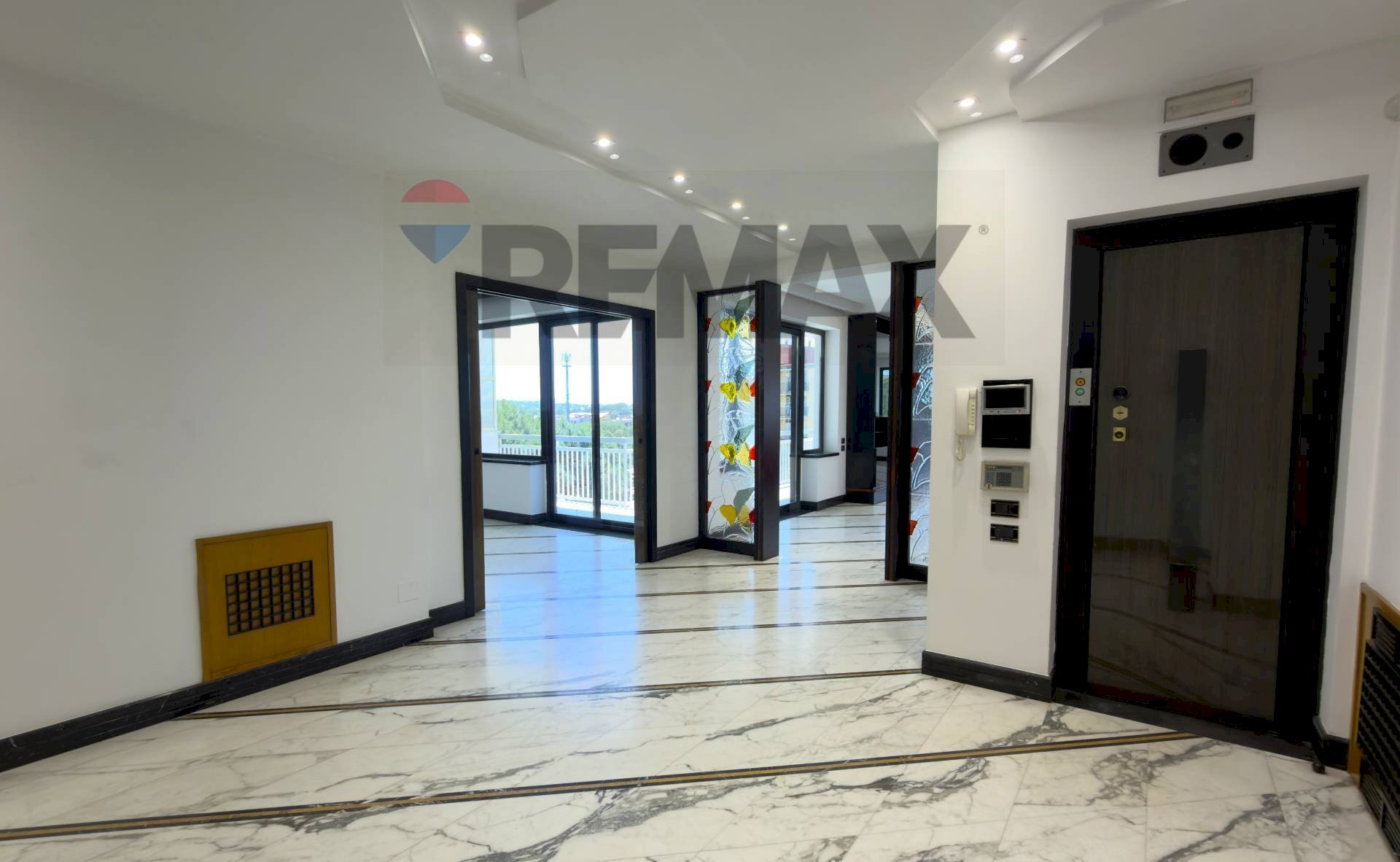 Ricezione / Lobby - Apartment Via Napoli
80, Villaricca - photo 2