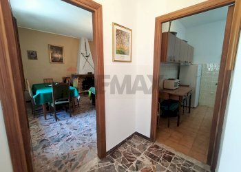 Hall / corridoio - Casa indipendente Via Sant'Antonio
 
7, Alfedena - foto 8