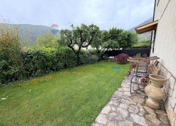 Giardino - Three-room apartment via valle Sant'Angelo
 
18, Villetta Barrea - photo 2