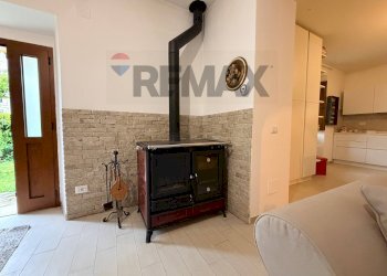 Soggiorno - Three-room apartment via valle Sant'Angelo
 
18, Villetta Barrea - photo 6