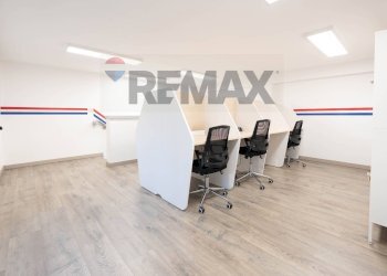 Ufficio - Office Via Vittorio Veneto
50, Brugherio - photo 12