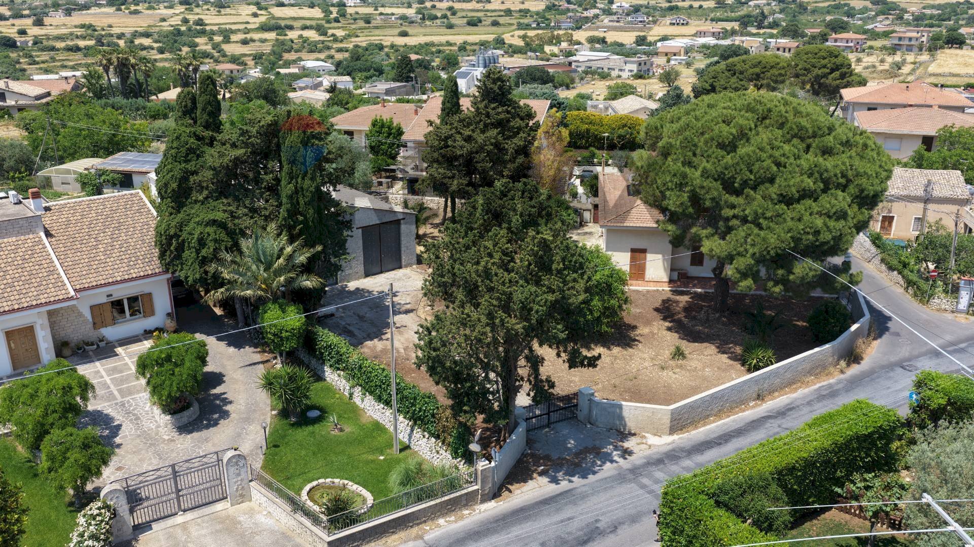 Edificio all\'aperto - Villa via Rocciola Scrofani
 
106, Modica - foto 2