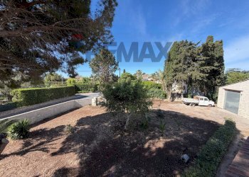 Giardino - Villa via Rocciola Scrofani
 
106, Modica - foto 10