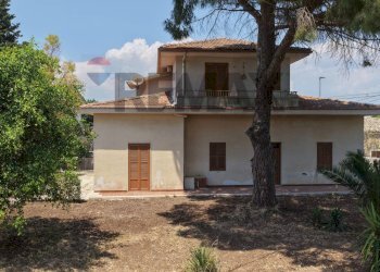 Casa all\'aperto - Villa via Rocciola Scrofani
 
106, Modica - foto 1