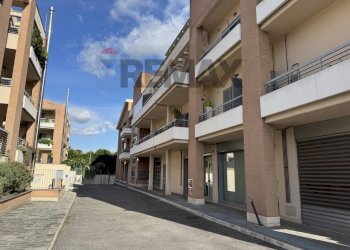 Edificio all\'aperto - One-room apartment Via Appia Nuova
795, Roma - photo 12