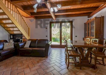Sala da pranzo - Villa via Pandorè, Montegrino Valtravaglia - photo 4