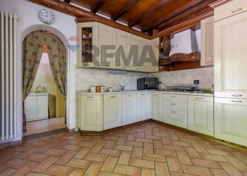 Cucina - Villa via Pandorè, Montegrino Valtravaglia - photo 11