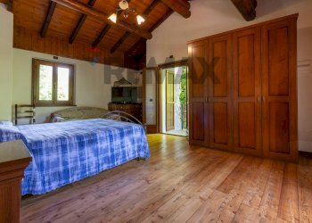 Camera / camera da letto - Villa via Pandorè, Montegrino Valtravaglia - photo 16