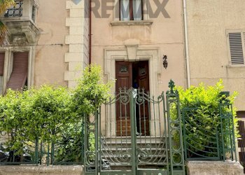 Casa all\'aperto - Semi-detached house corso italia
 
22, Castelmauro - photo 2