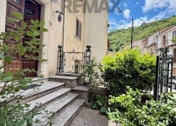 Casa all\'aperto - Semi-detached house corso italia
 
22, Castelmauro - photo 8