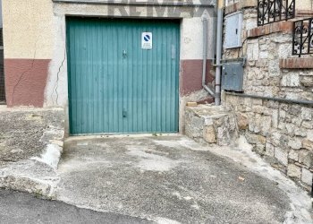 Edificio all\'aperto - Semi-detached house corso italia
 
22, Castelmauro - photo 31